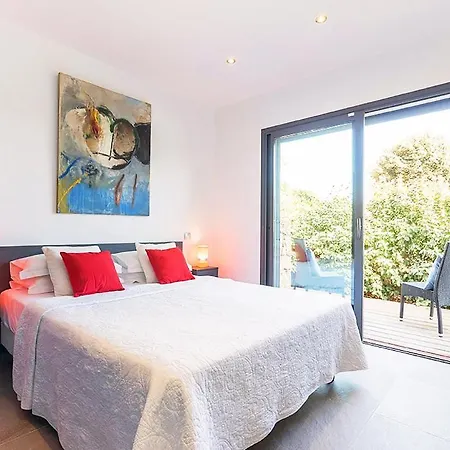 Sleeps 10 Pool Air Con Wifi *